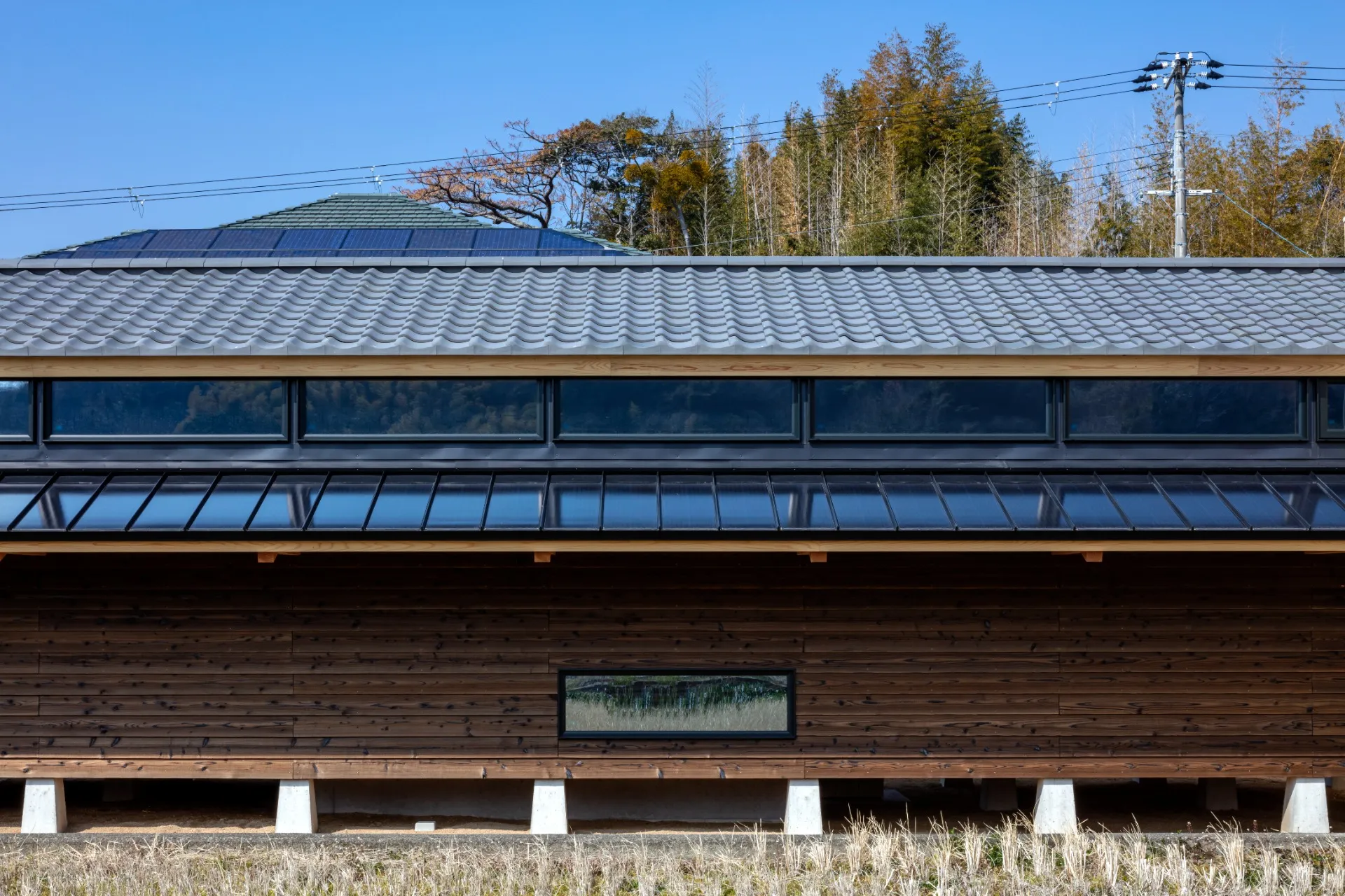 住宅01「地を継ぐ離れ」