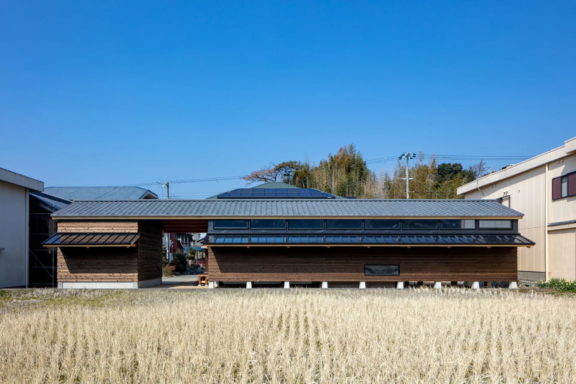 住宅01「地を継ぐ離れ」